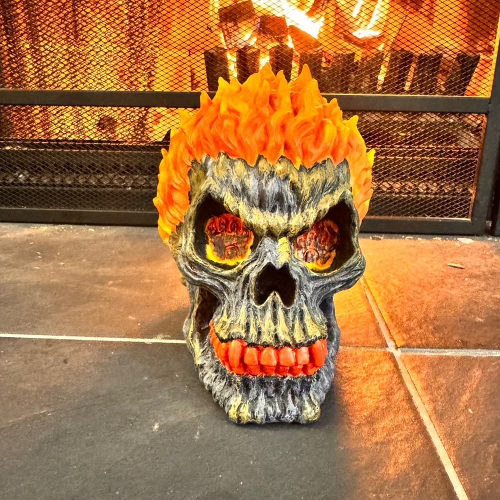 Vintage Pacific Trading‎ Giftware Skull Fire Flame Head Coin Bank Resin Figurine